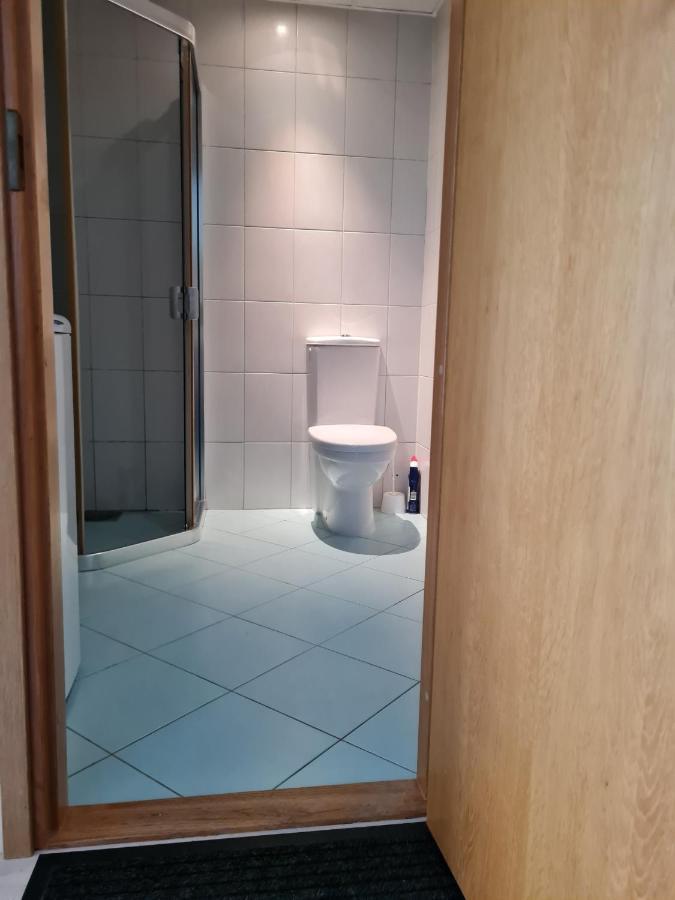 Cozy One Bedroom Apartment In City Center Reval Esterno foto