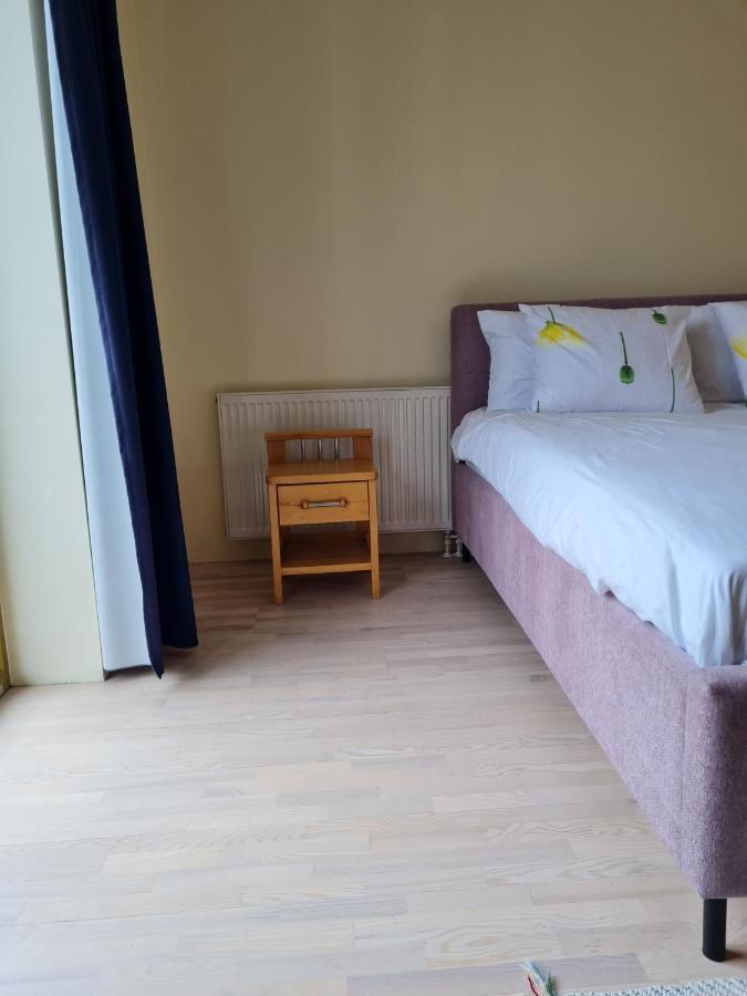 Cozy One Bedroom Apartment In City Center Reval Esterno foto