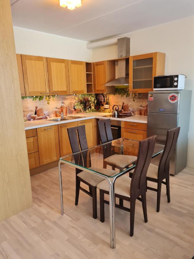 Cozy One Bedroom Apartment In City Center Reval Esterno foto