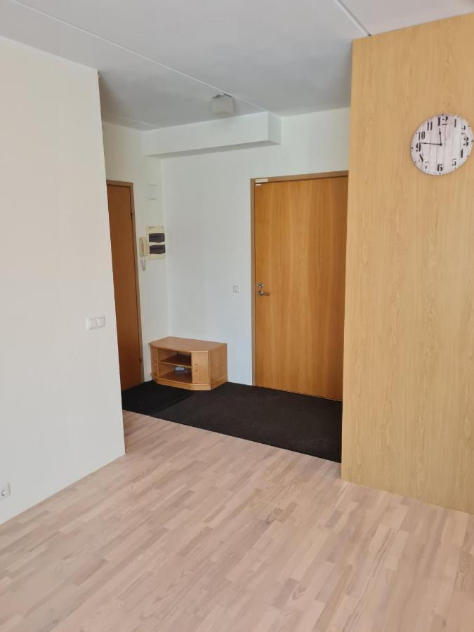 Cozy One Bedroom Apartment In City Center Reval Esterno foto
